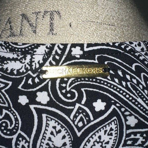 Michael Kors Ladies Short Sleeve Surplus Front Black & White Knit Blouse Mint! - Picture 4 of 6